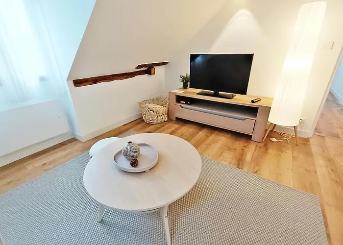 Charanse, T4, Wifi, Centre Luchon Apartament *